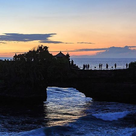 Zen Rooms Seminyak Mertanadi Bagian luar foto