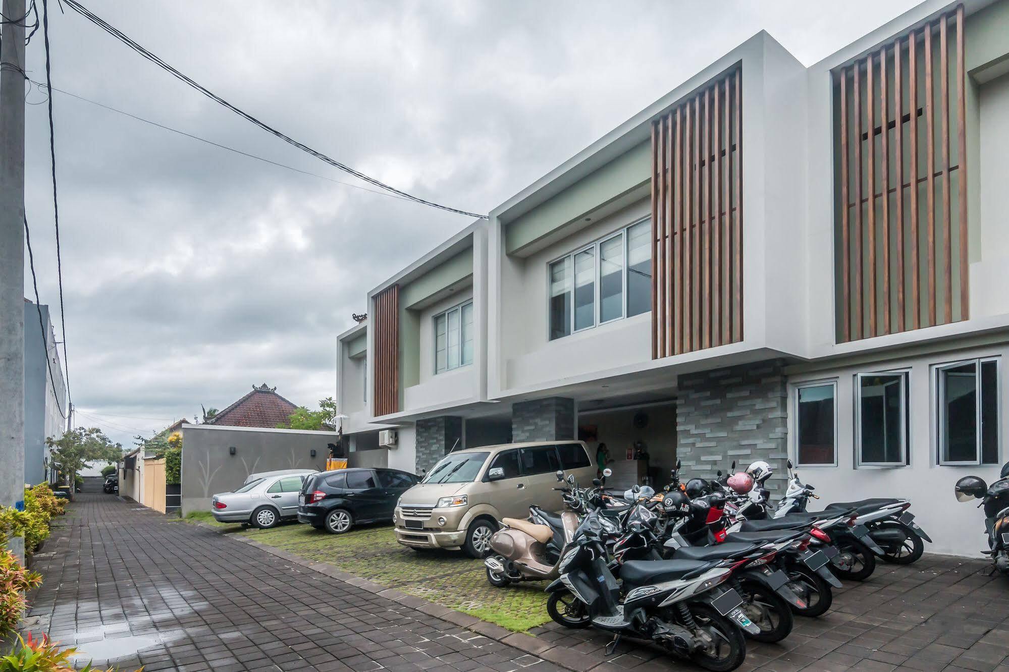 Zen Rooms Seminyak Mertanadi Bagian luar foto