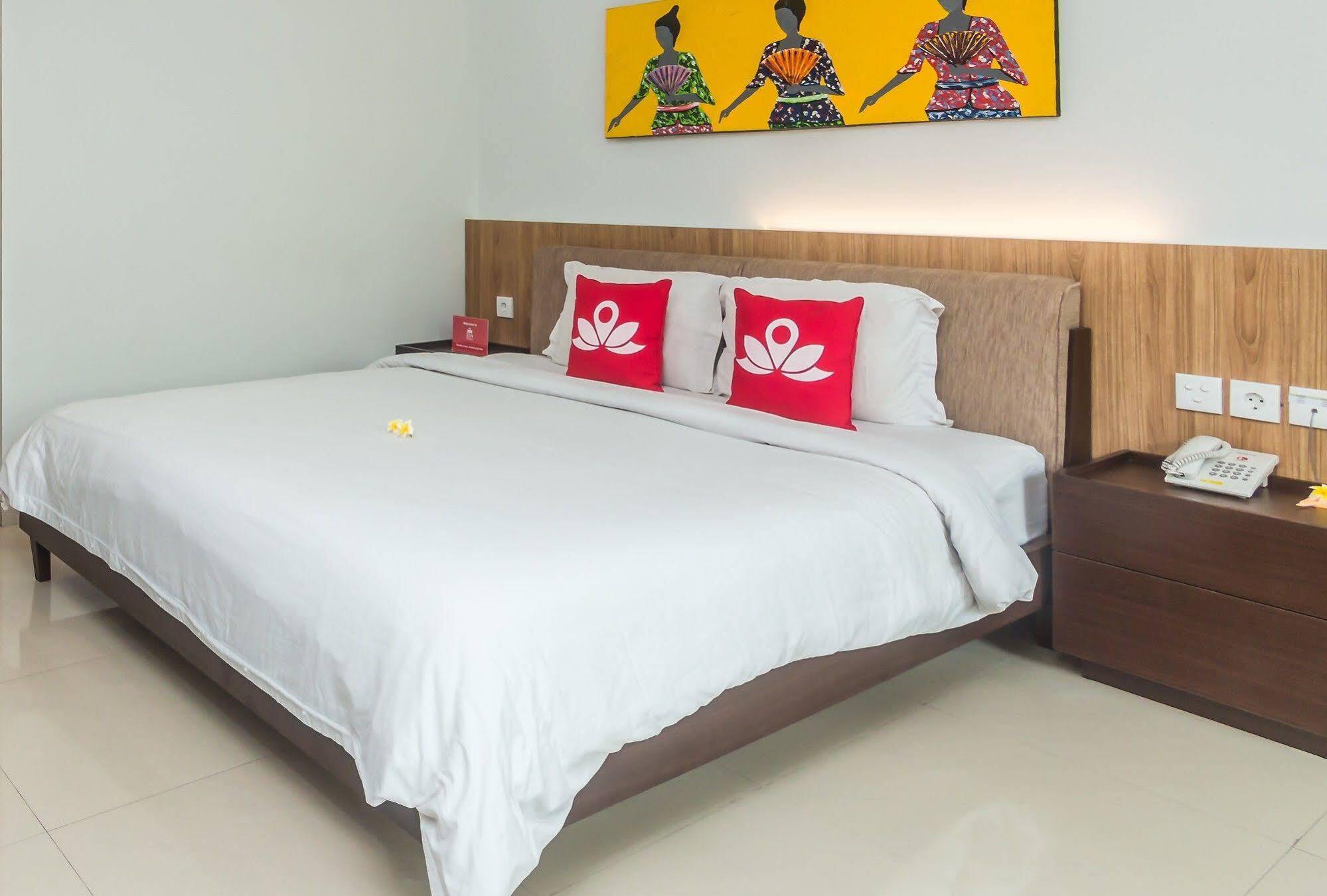 Zen Rooms Seminyak Mertanadi Bagian luar foto